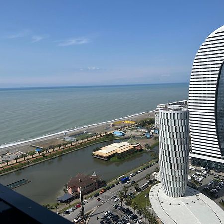 Orbi Cyti Apartment Batumi Bagian luar foto